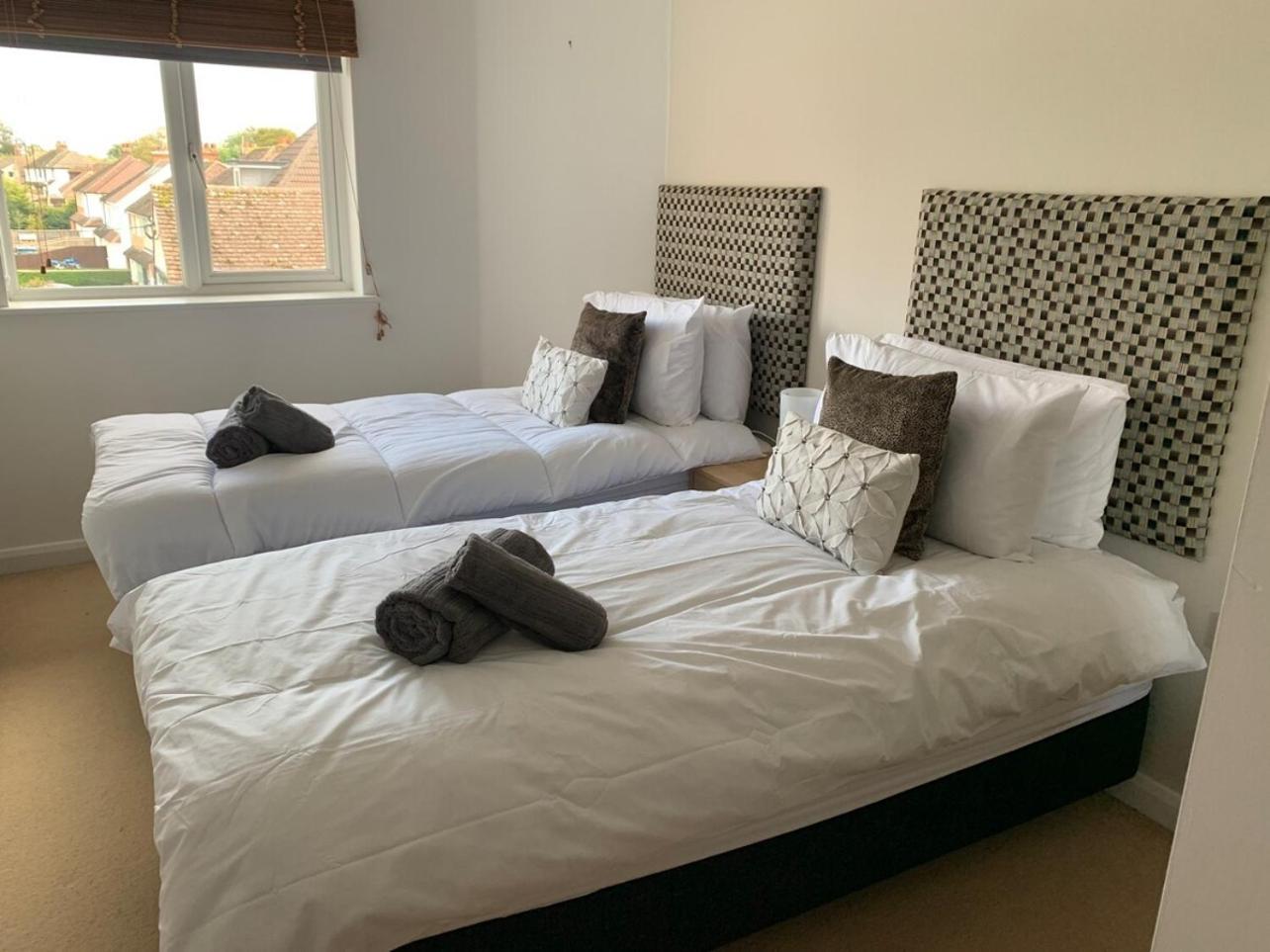 2 Bed Close To Open Countryside Apartment *